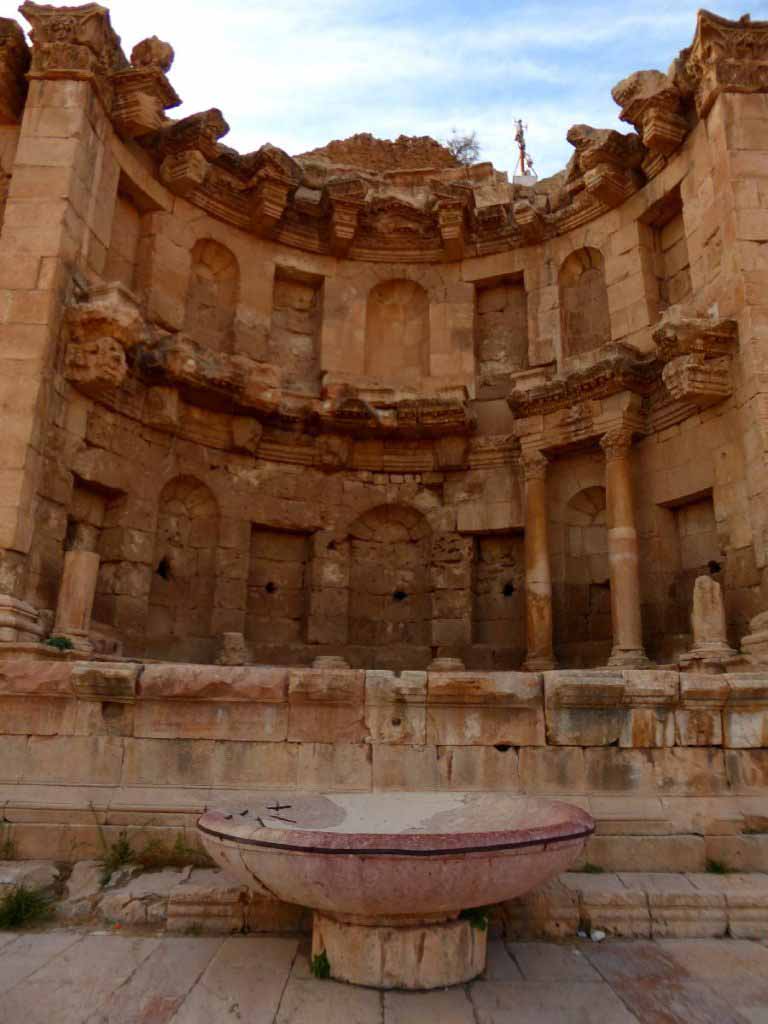 The Nymphaeum in Jerash, one-week itinerary Jordan